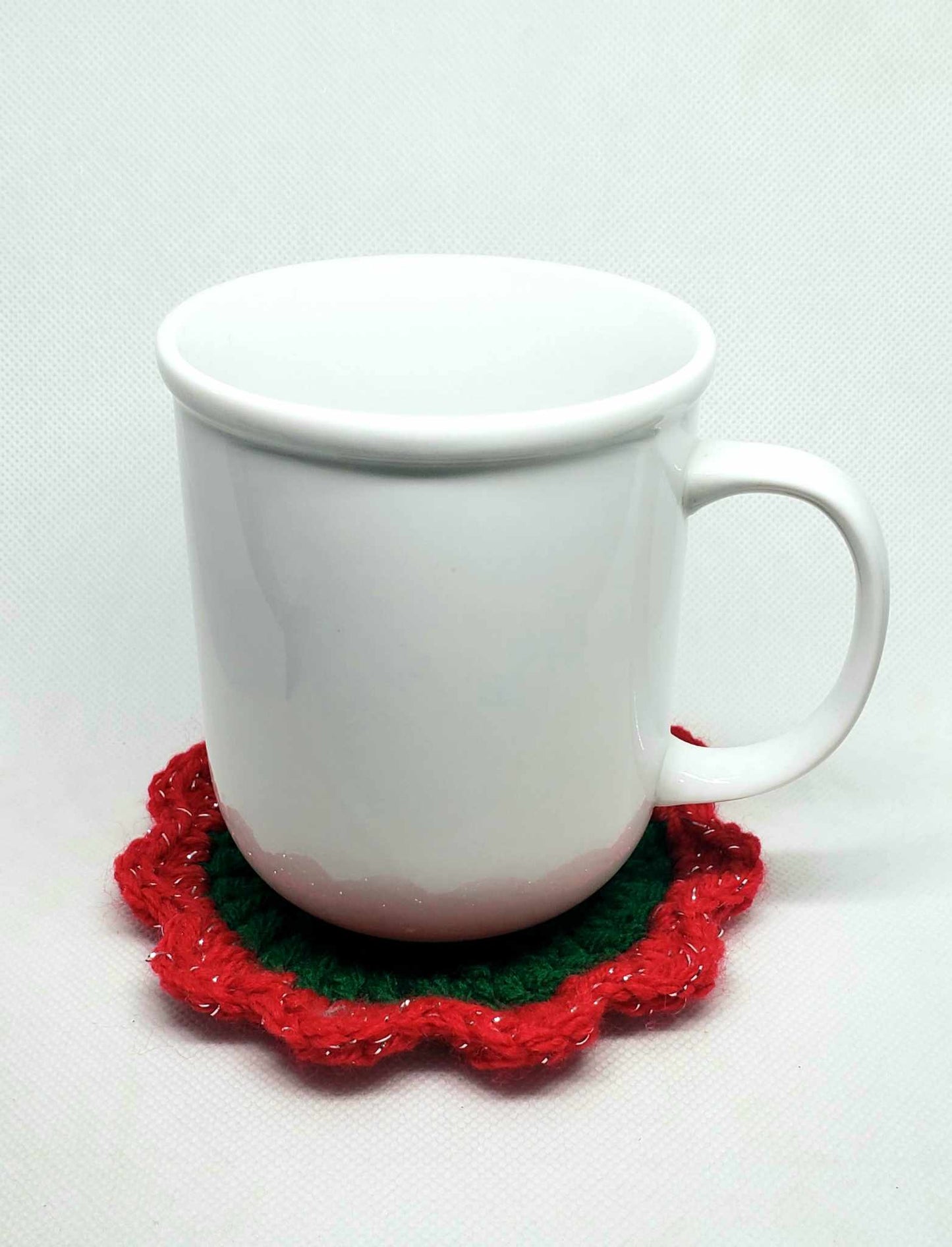 10 inch china mug on single green and red sparkle coaster