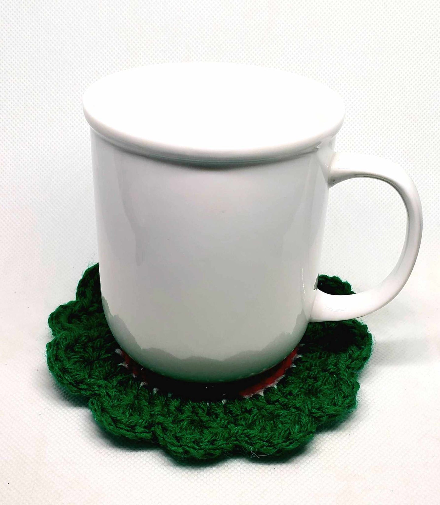 10 inch china mug on Single Green Red and White Coaster